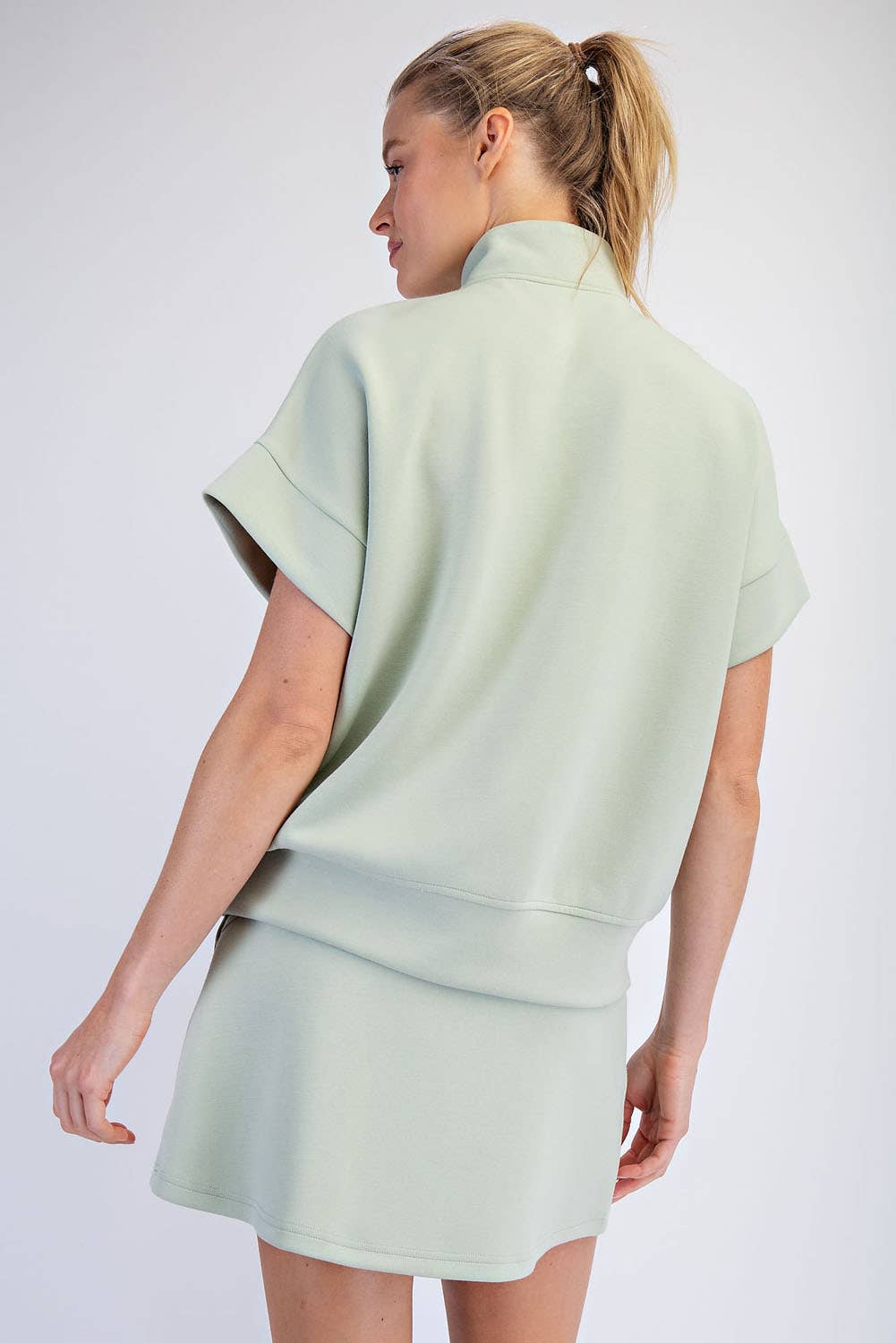 MODAL SCUBA QUARTER ZIP SHORT SLEEVE TOP