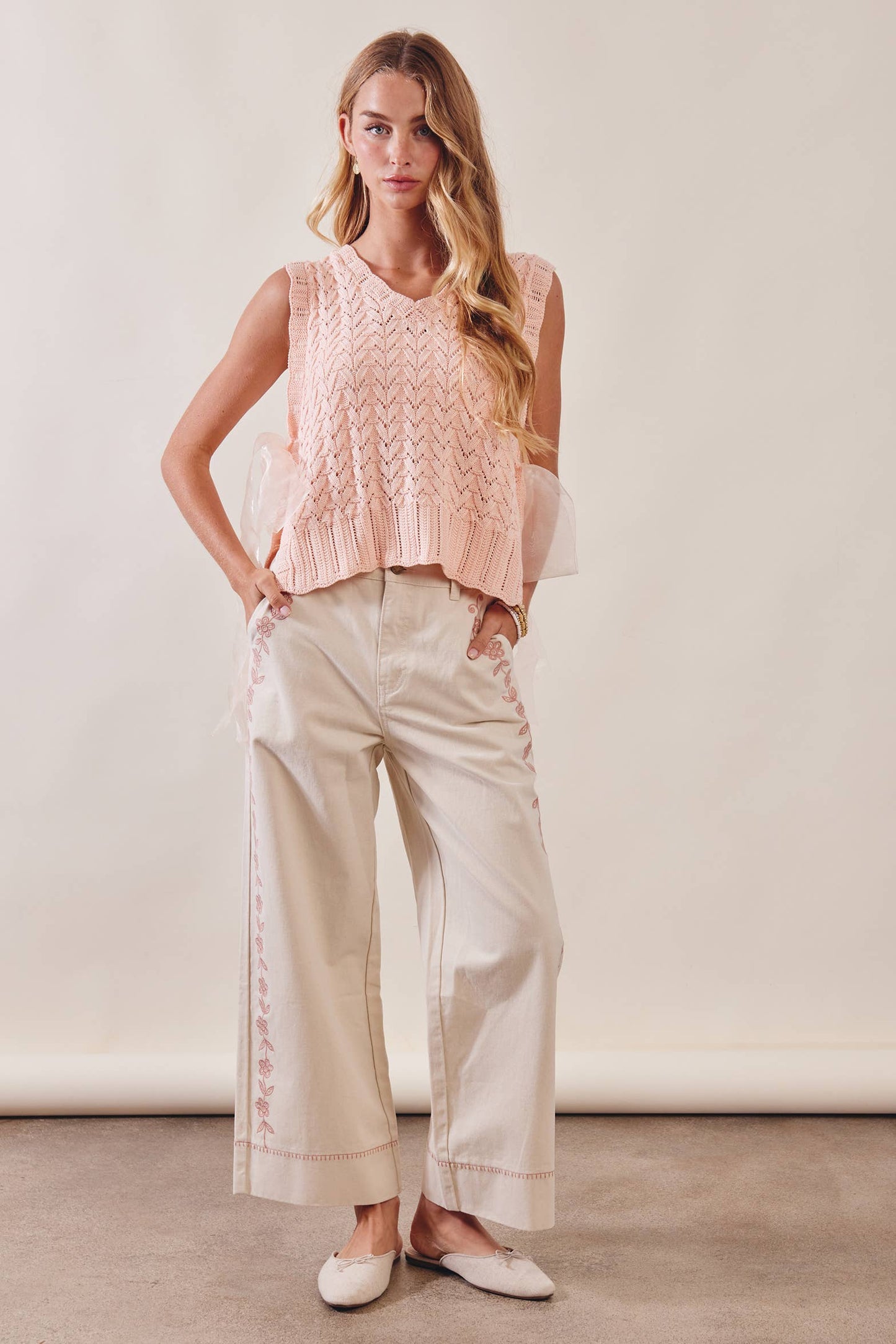 Floral Embroidered Cropped Wide-Leg Pants LP0276