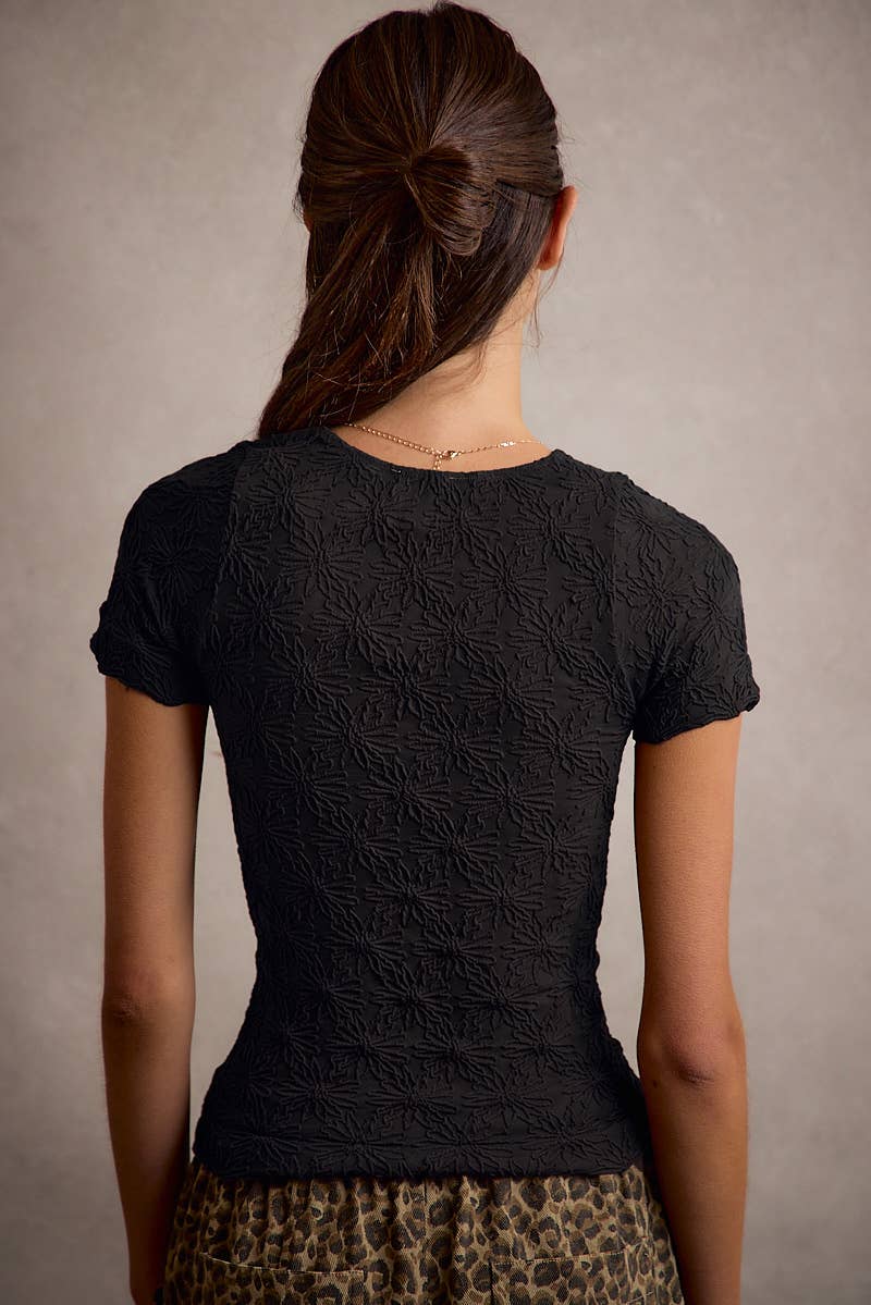 FLORAL PATTERNED TEXTURE SEAMLESS SHORT SLEEVE TOP