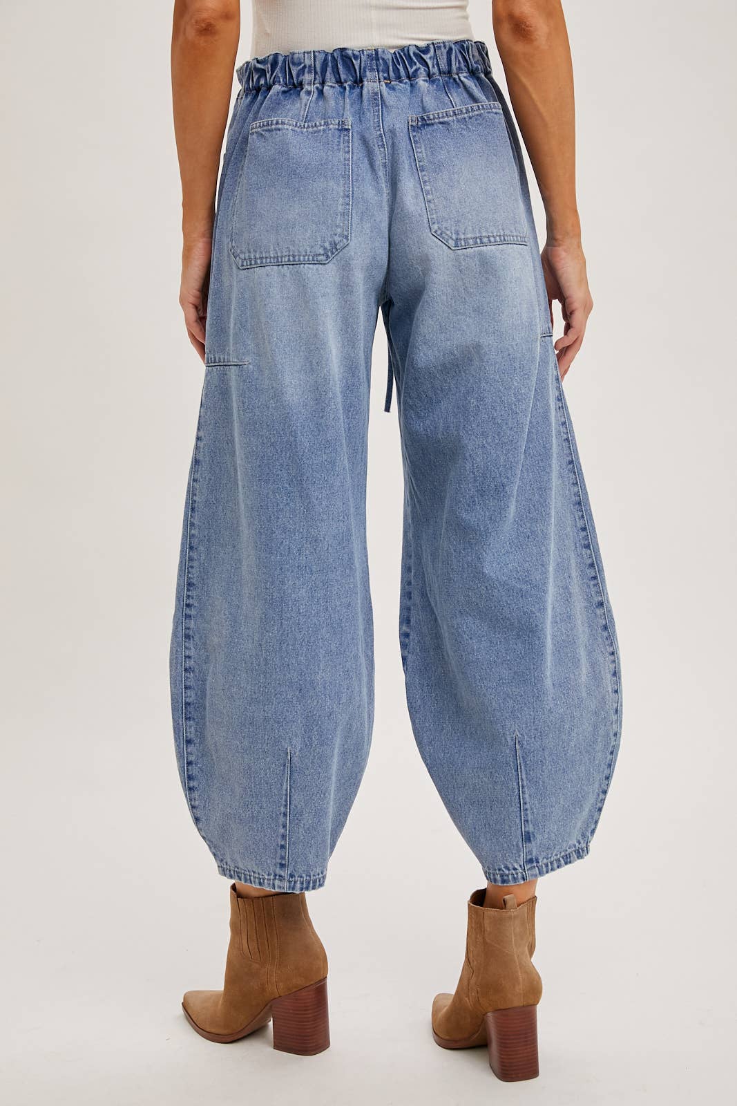 DENIM MID-WAIST DRAWSTRINGS BARREL JEANS