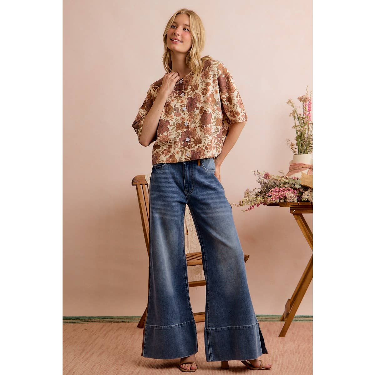 WIDE LEG FLARE WASHED DENIM JEANS WITH SIDE SEAM
