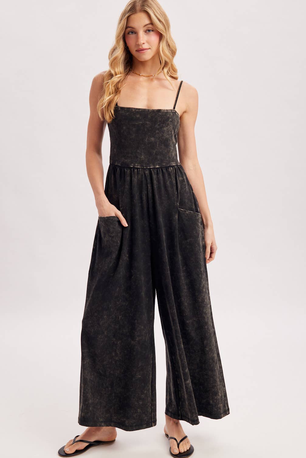 WASHED SLEEVELESS WIDE LEG JUMPSUIT