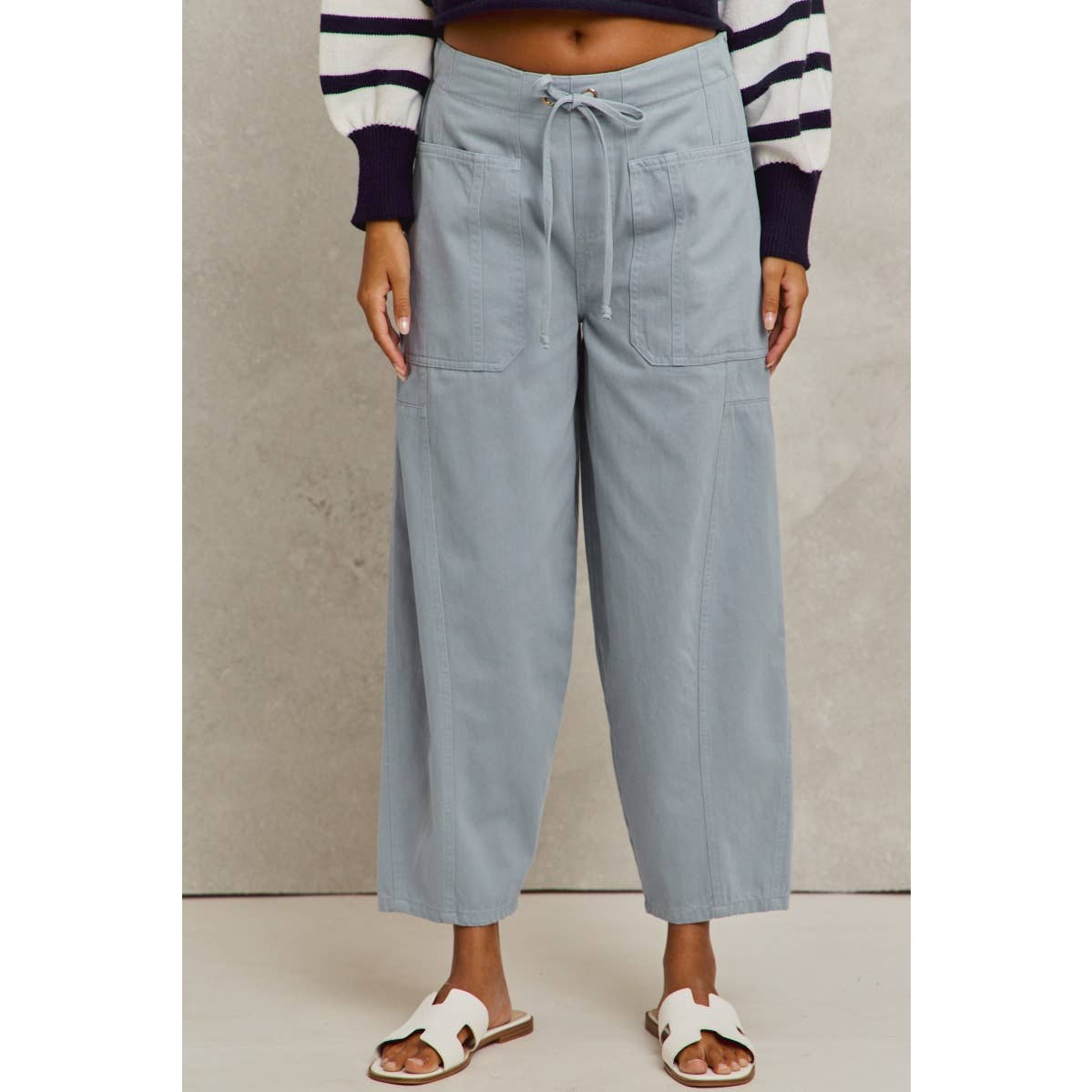 MID RISE WIDE LEG PANTS  WITH POCKETS