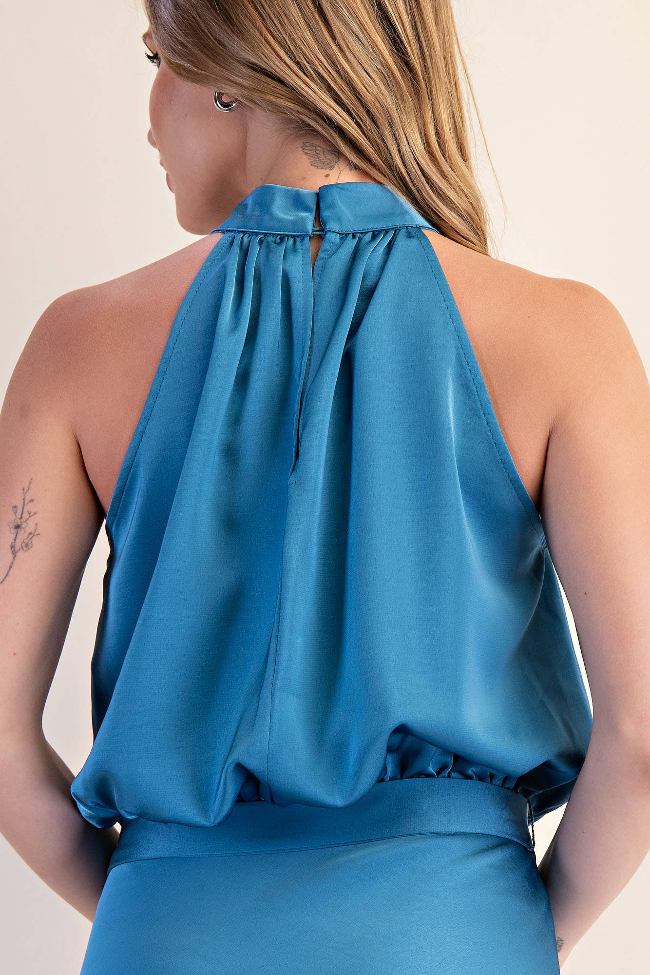 Halter Neck Sleeveless Midi Dress