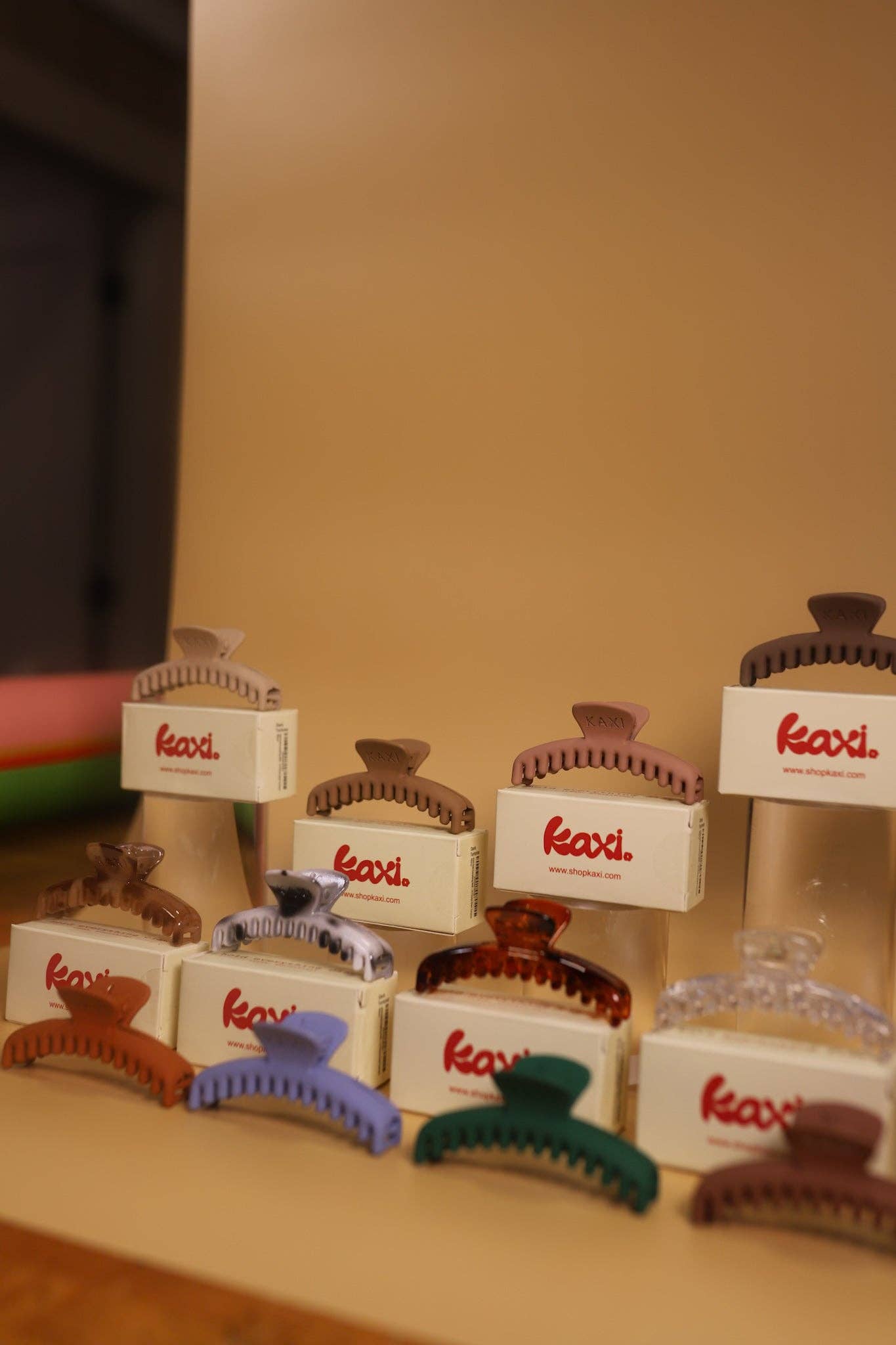 MATTE MINI HOLD EVERYTHING CLAW ( 11 COLORS )