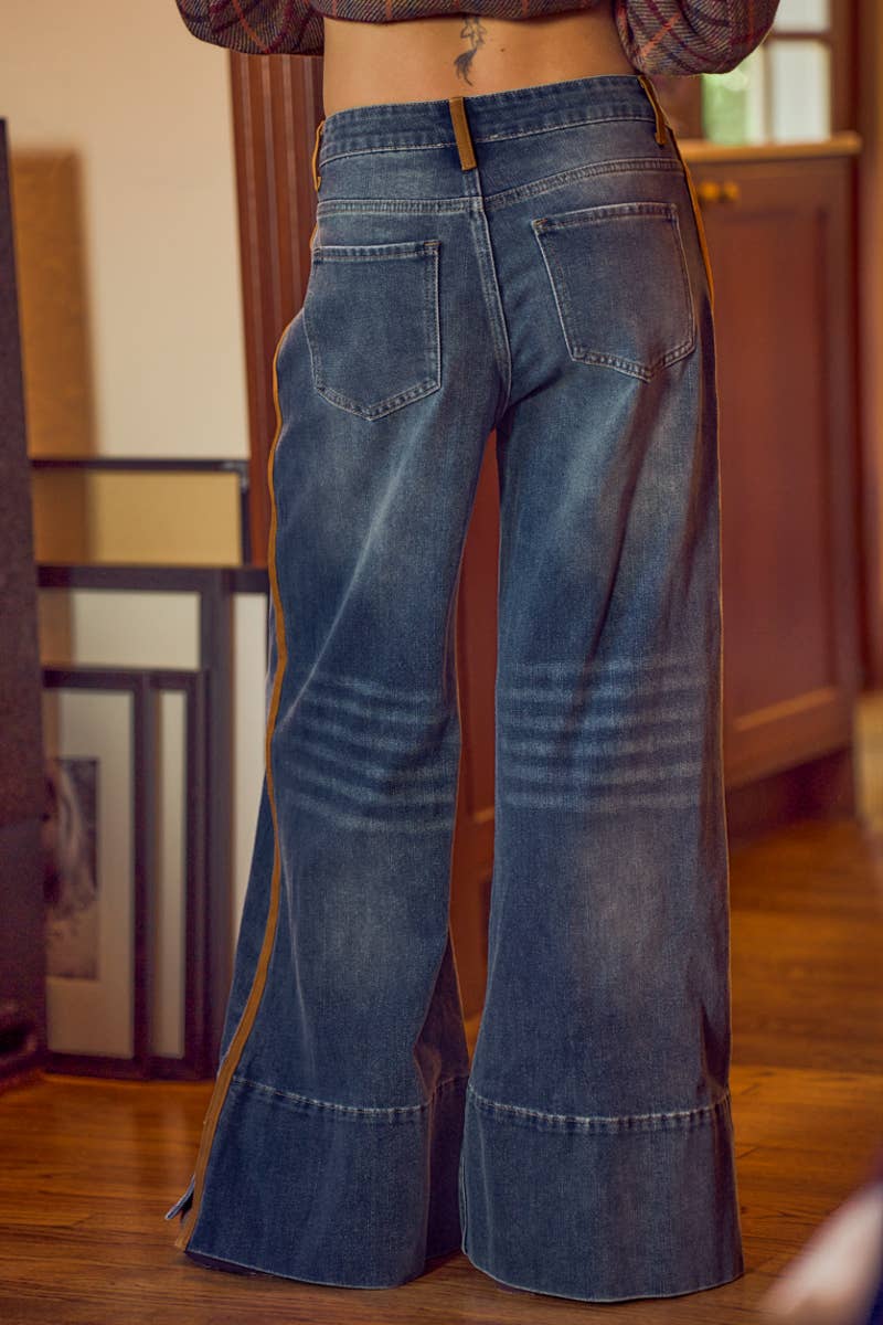 WIDE LEG FLARE WASHED DENIM JEANS WITH SIDE SEAM